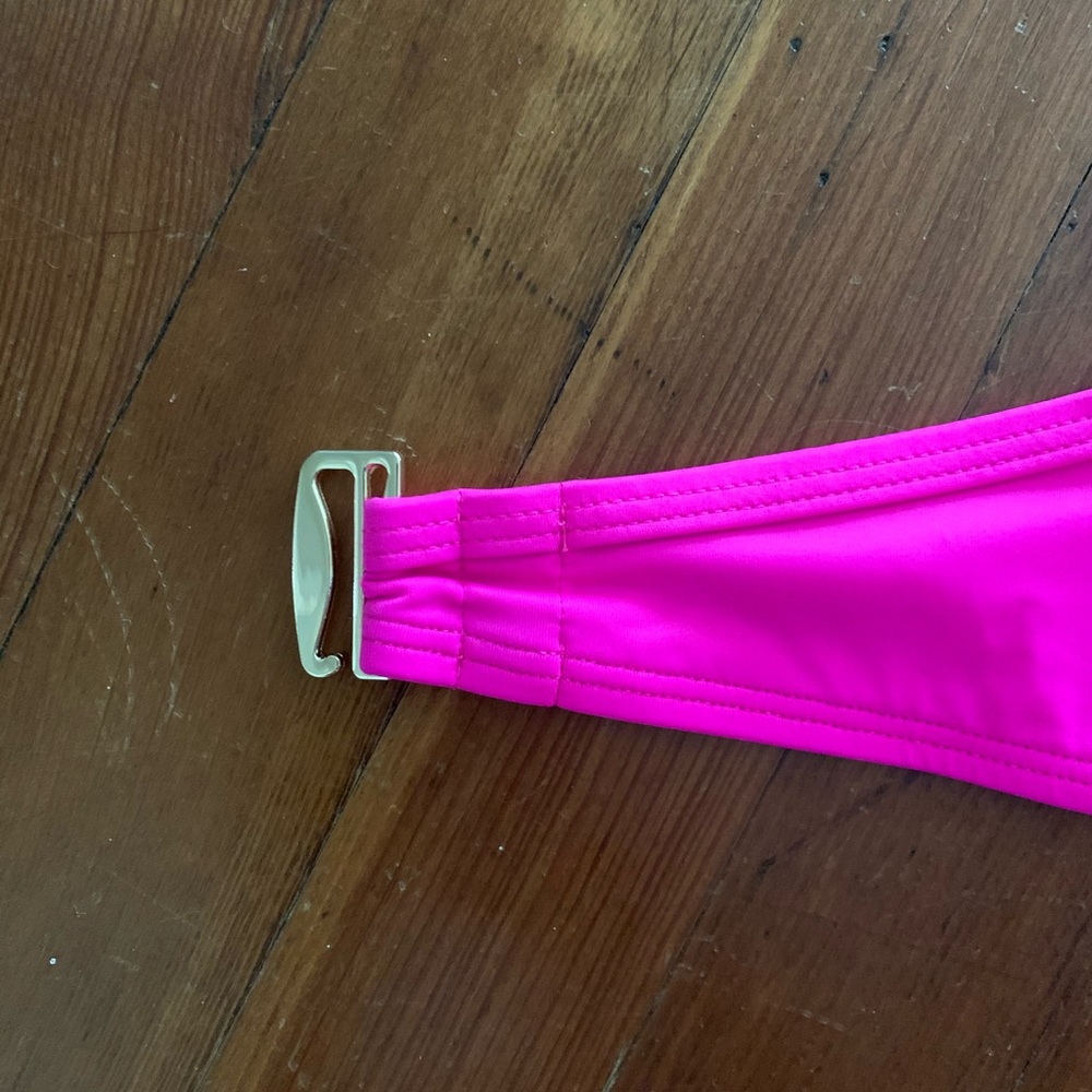 Victoria’s Secret knock out wrap bikini top - Picture 6 of 8